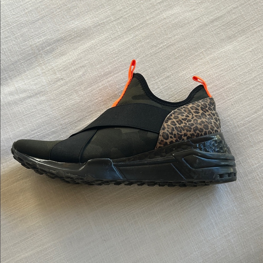 Steve Madden Black and Leopard Print Women's Shoes